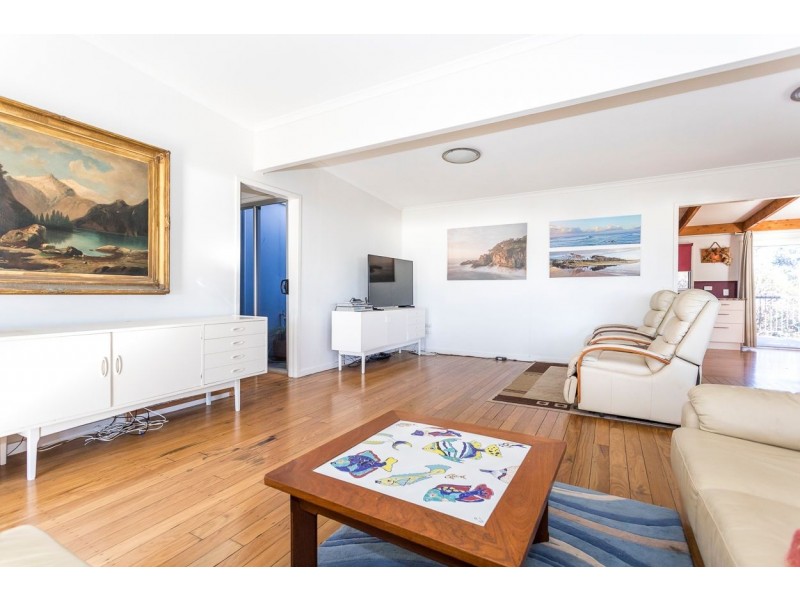 36 Yarrong Rd, Point Lookout QLD 4183