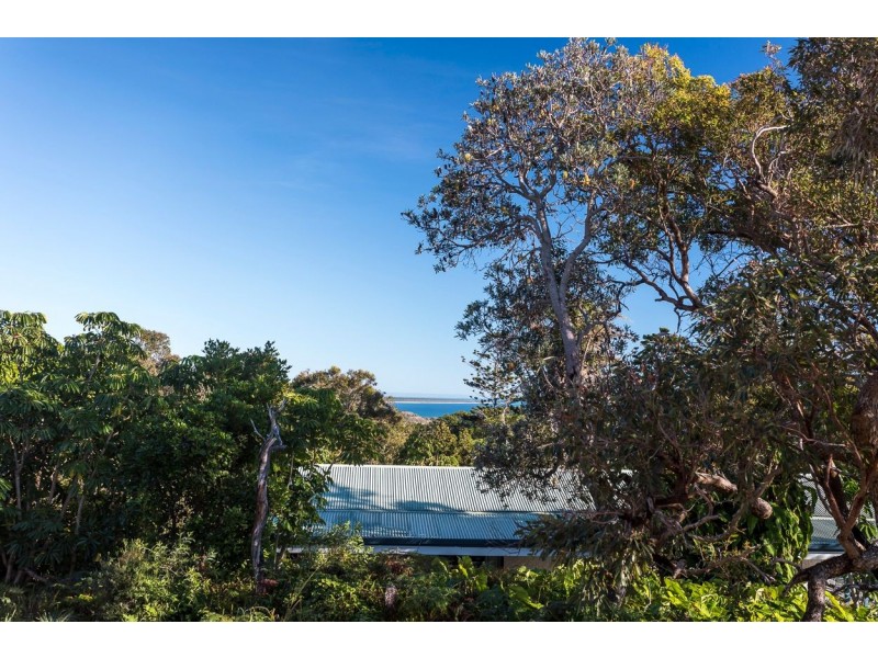 36 Yarrong Rd, Point Lookout QLD 4183