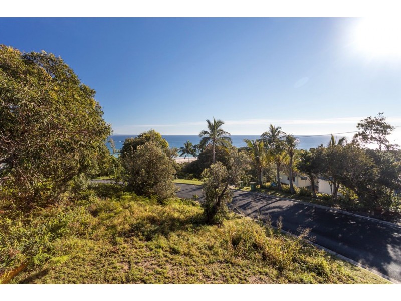 36 Yarrong Rd, Point Lookout QLD 4183