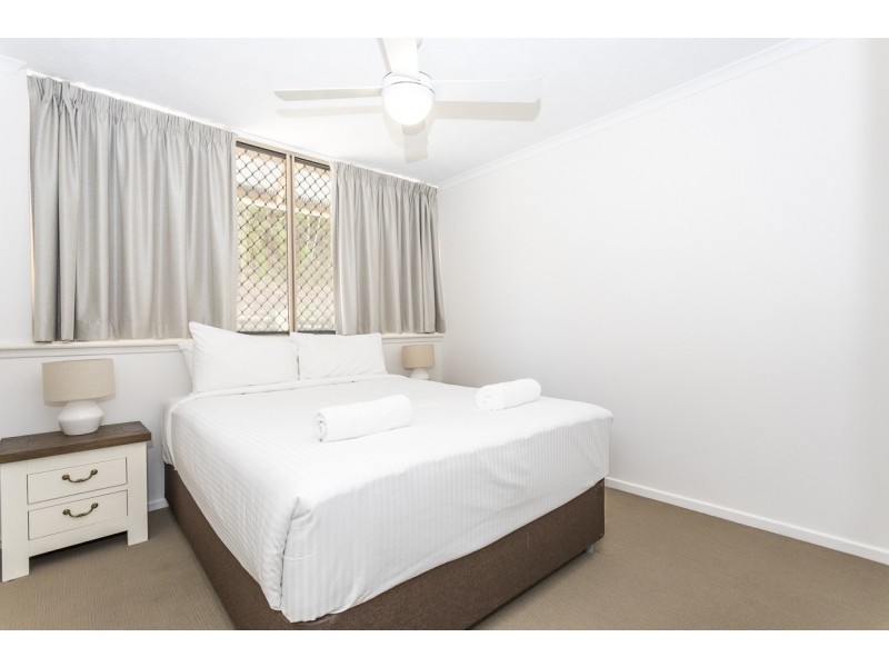 24/11-13 Samarinda Drive, Point Lookout QLD 4183