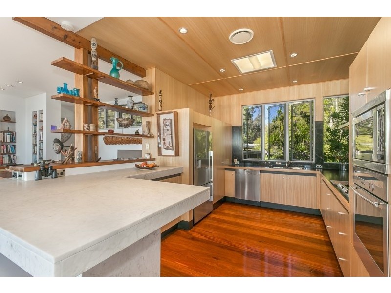 16 Merinda, Point Lookout QLD 4183