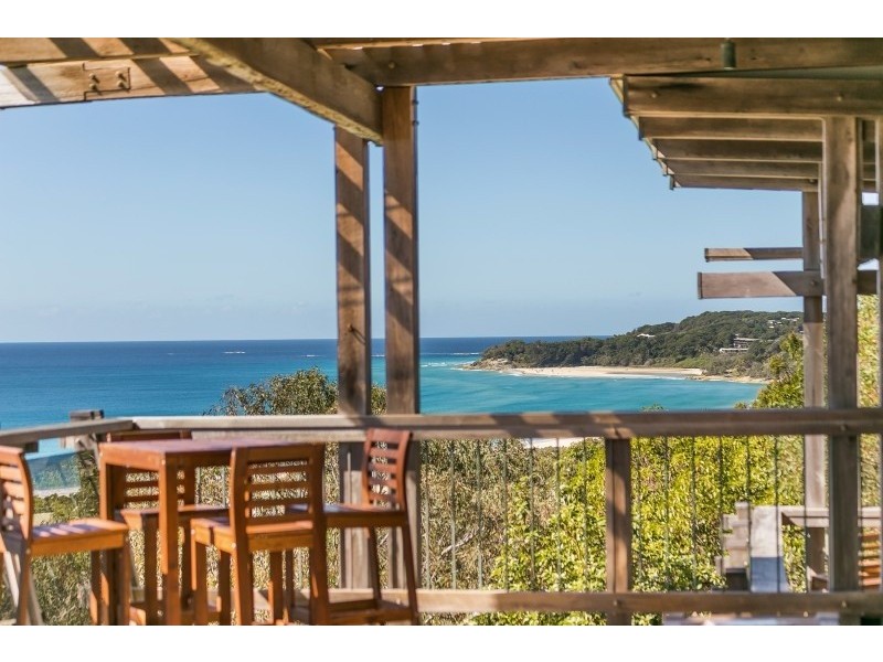 16 Merinda, Point Lookout QLD 4183