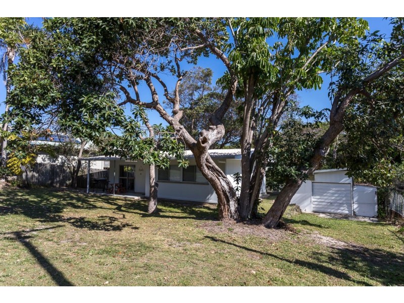 10 Boreen St, Point Lookout QLD 4183