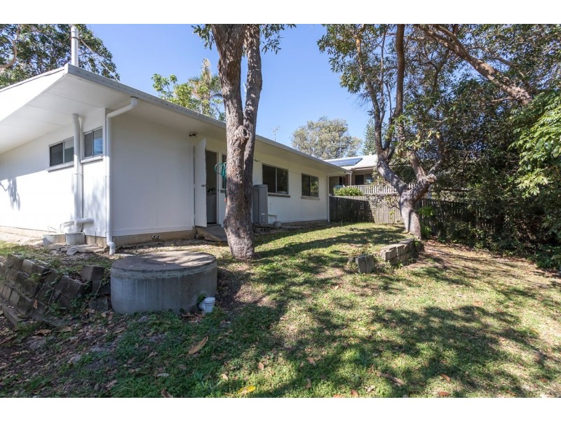 10 Boreen St, Point Lookout QLD 4183