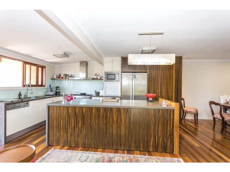 1/3 Prosperity, Point Lookout QLD 4183