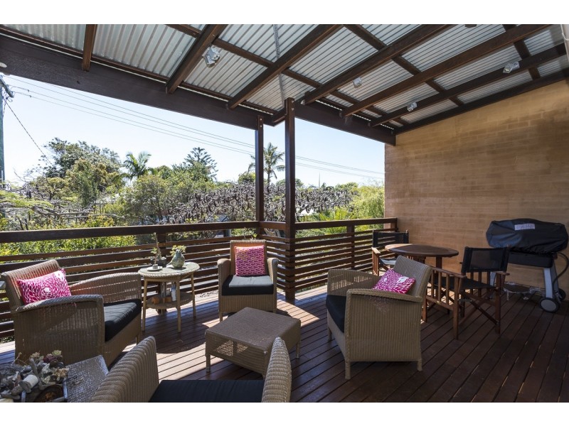 1/3 Prosperity, Point Lookout QLD 4183