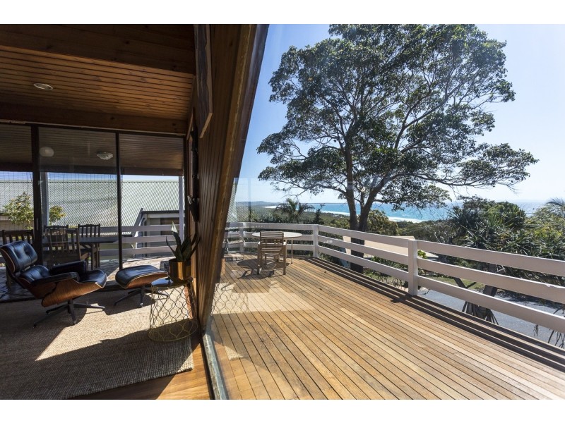 5 Merinda Crescent, Point Lookout QLD 4183