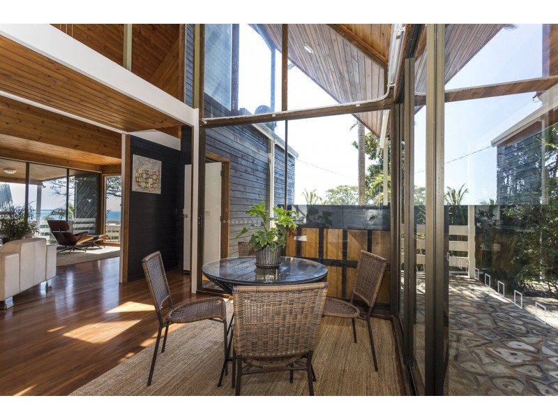 5 Merinda Crescent, Point Lookout QLD 4183