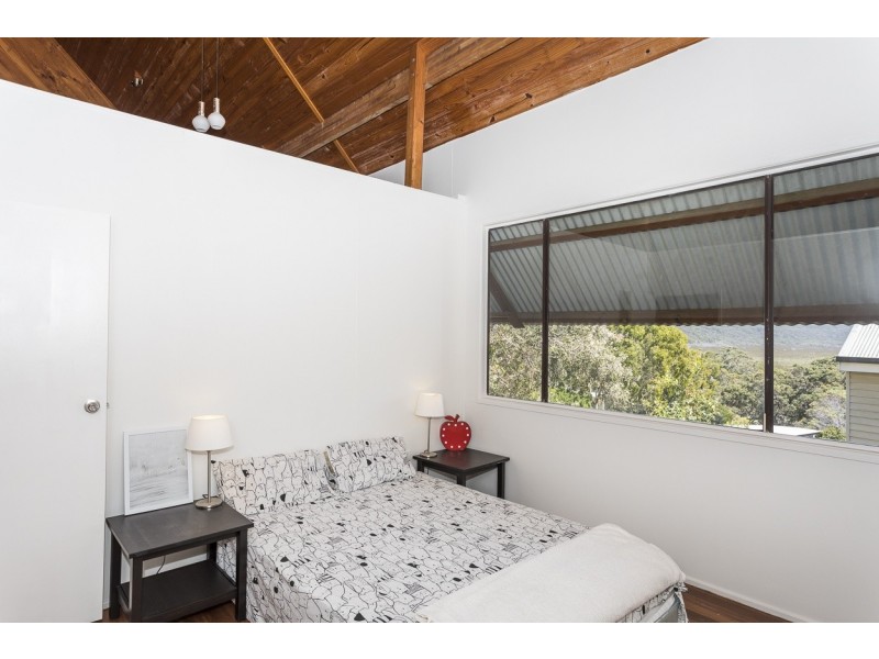 5 Merinda Crescent, Point Lookout QLD 4183