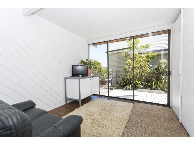 5 Merinda Crescent, Point Lookout QLD 4183