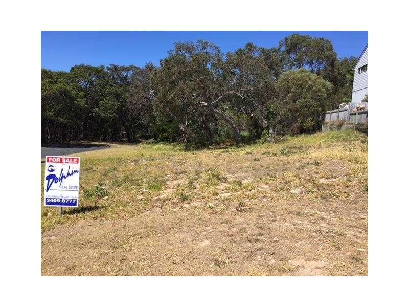 28 Cumming Parade, Point Lookout QLD 4183