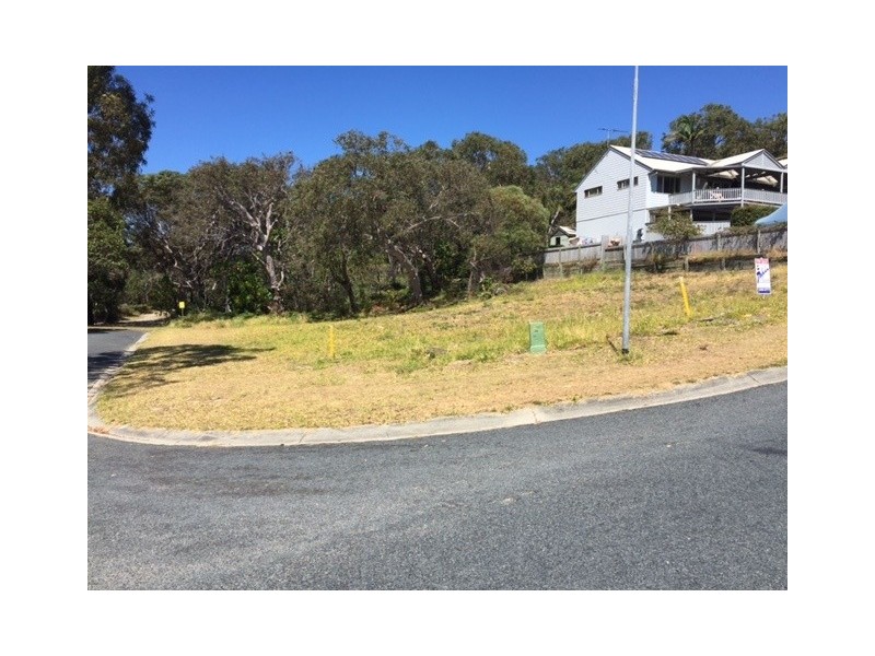28 Cumming Parade, Point Lookout QLD 4183