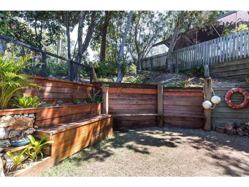 1/21 Galeen St, Point Lookout QLD 4183