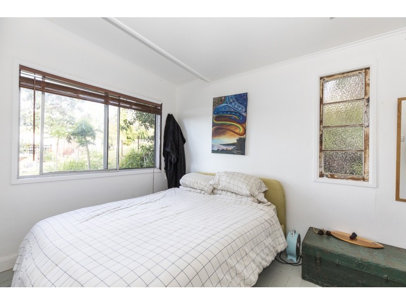 115 Mooloomba rd, Point Lookout QLD 4183