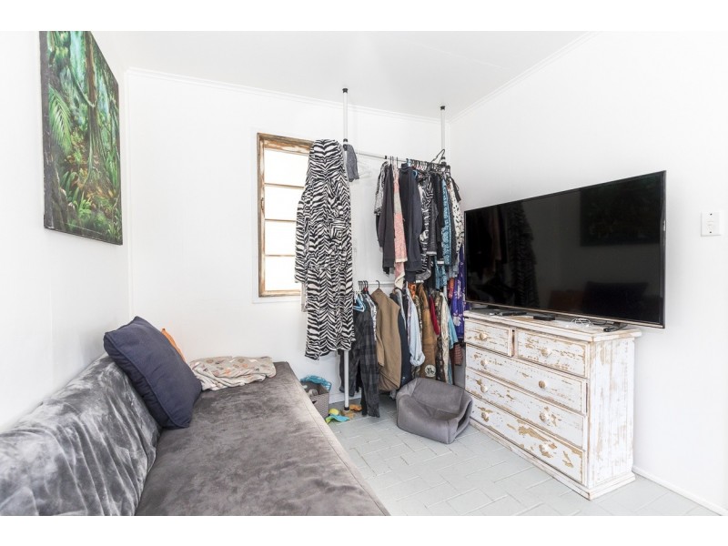 115 Mooloomba rd, Point Lookout QLD 4183