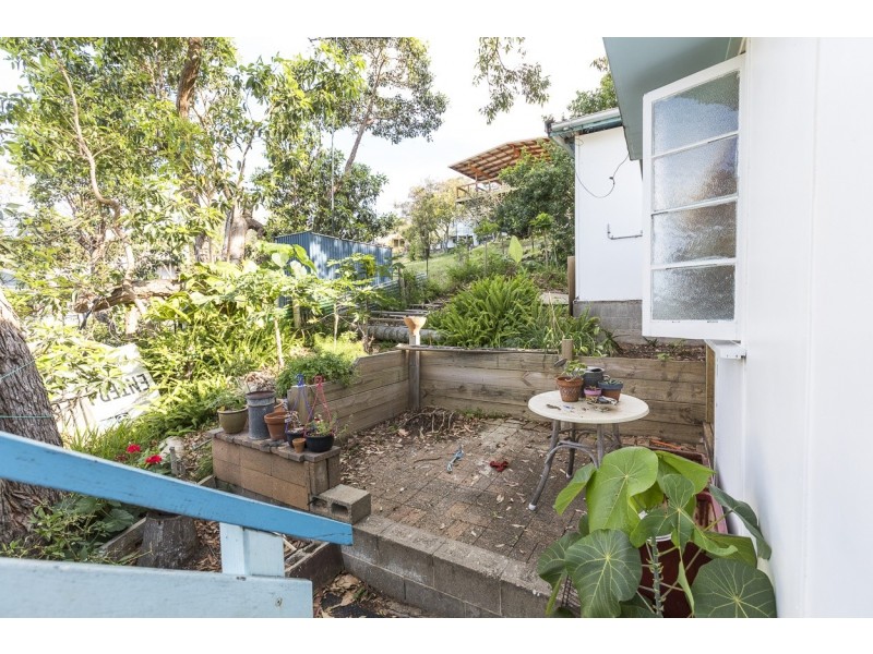 115 Mooloomba rd, Point Lookout QLD 4183