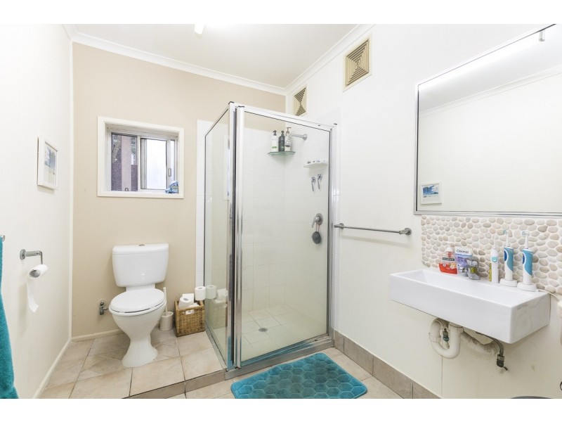 7 Bigoon Rd, Point Lookout QLD 4183