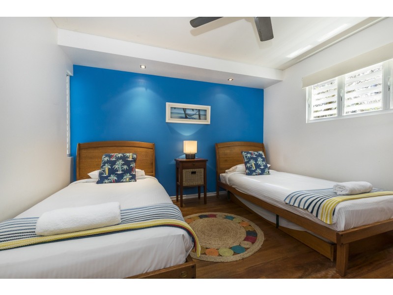 2/12 Samarinda Way, Point Lookout QLD 4183