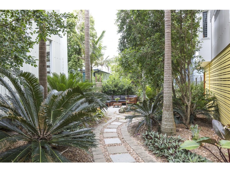 2/12 Samarinda Way, Point Lookout QLD 4183