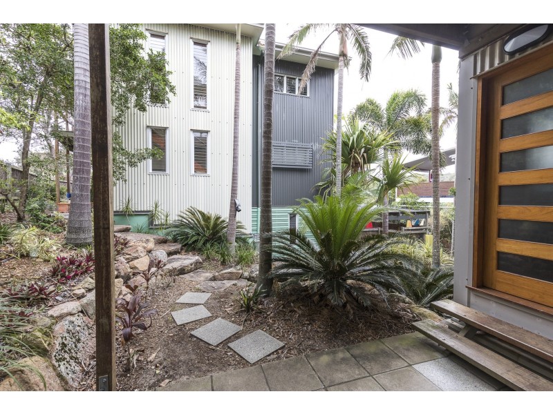 2/12 Samarinda Way, Point Lookout QLD 4183