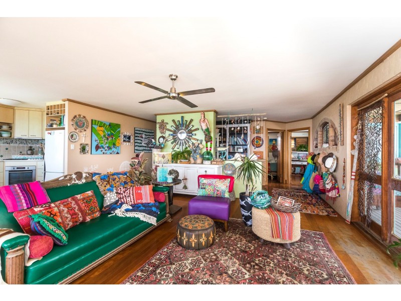 27 Mooloomba Road, Point Lookout QLD 4183