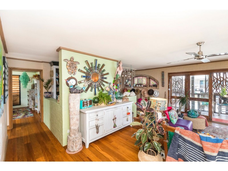 27 Mooloomba Road, Point Lookout QLD 4183