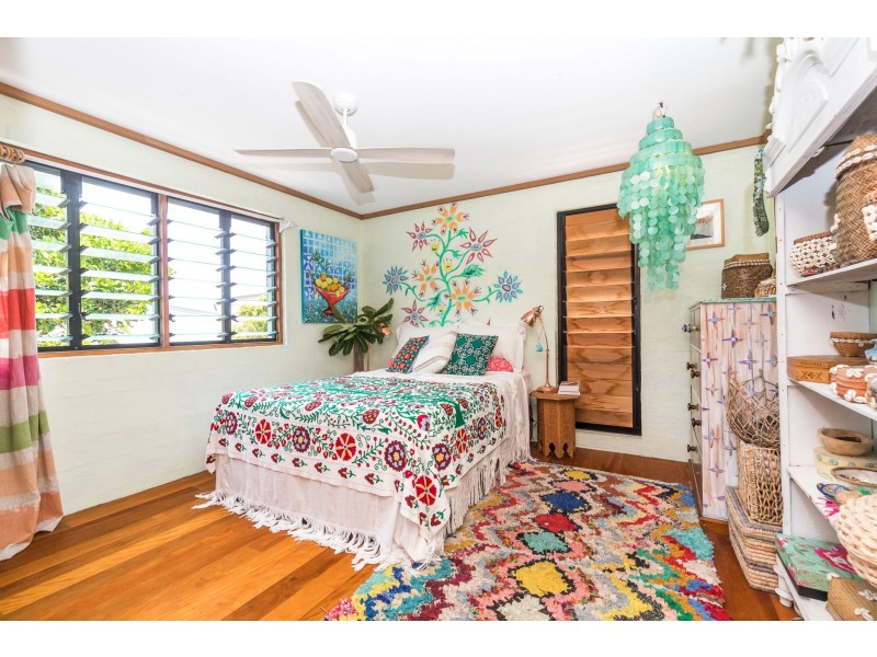 27 Mooloomba Road, Point Lookout QLD 4183