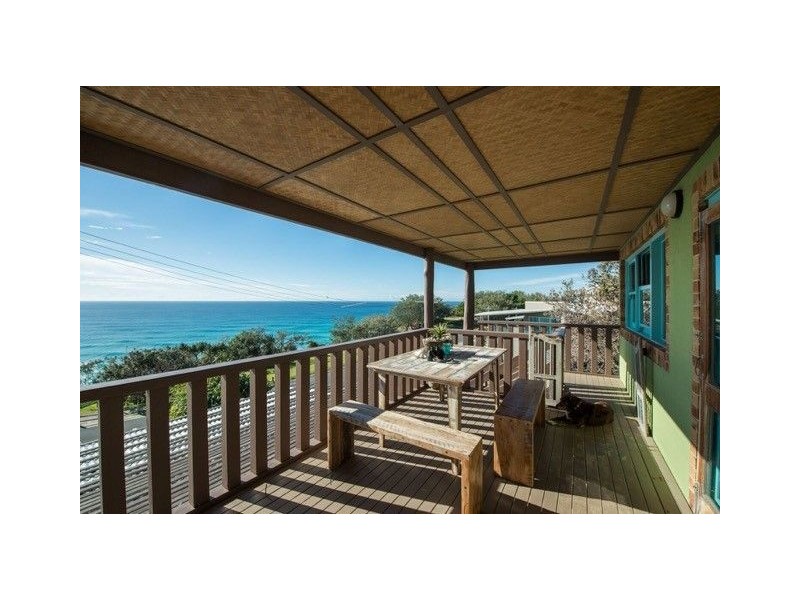 27 Mooloomba Road, Point Lookout QLD 4183