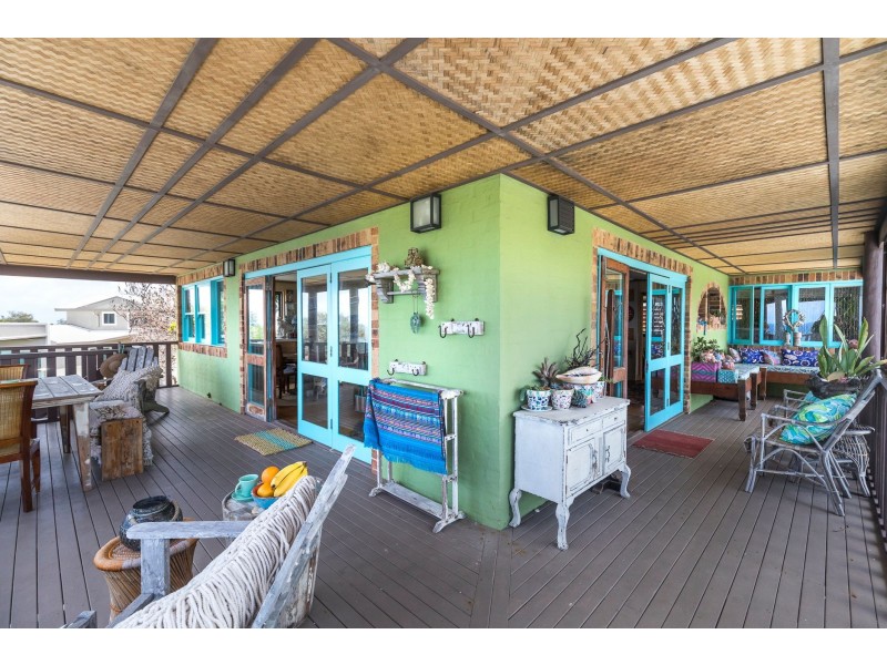 27 Mooloomba Road, Point Lookout QLD 4183