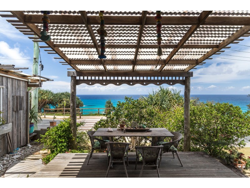 27 Mooloomba Road, Point Lookout QLD 4183