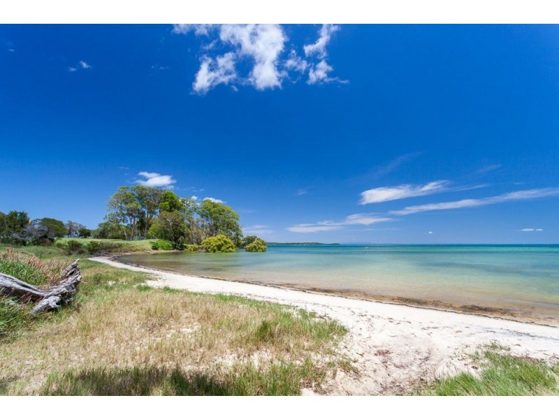 23 Flinders Avenue, Dunwich QLD 4183