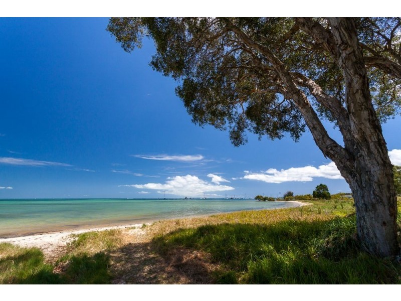 23 Flinders Avenue, Dunwich QLD 4183