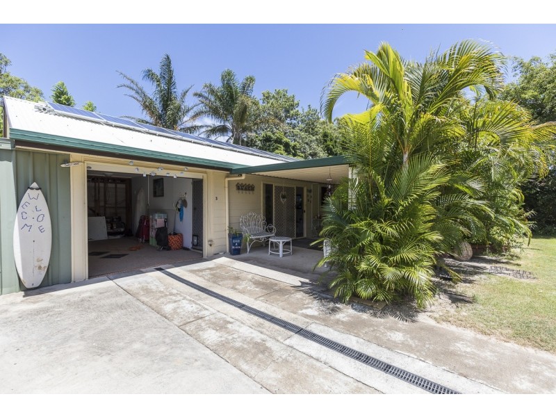 3 Banksia St, Dunwich QLD 4183