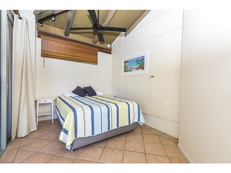 14/4-10 Kennedy Drive, Point Lookout QLD 4183