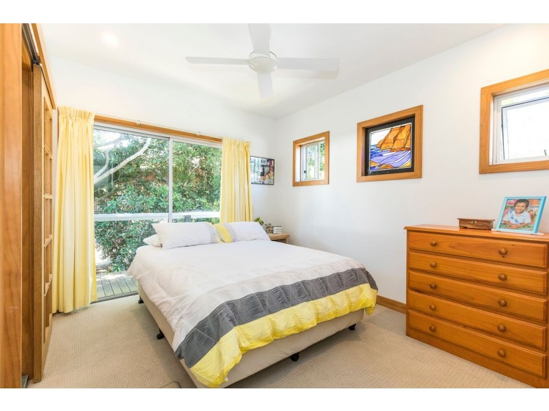 29 Bigoon Road, Point Lookout QLD 4183