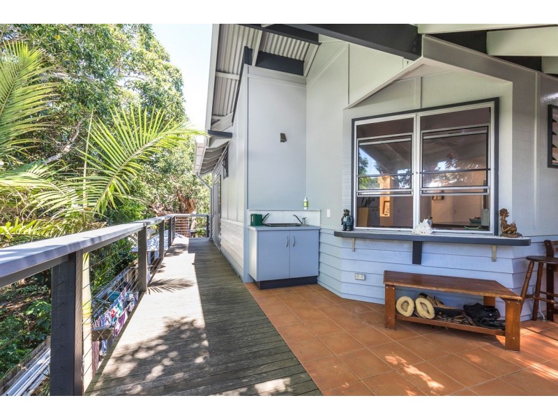29 Bigoon Road, Point Lookout QLD 4183