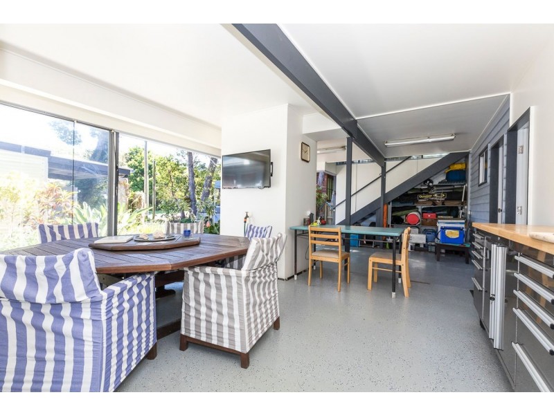 29 Bigoon Road, Point Lookout QLD 4183