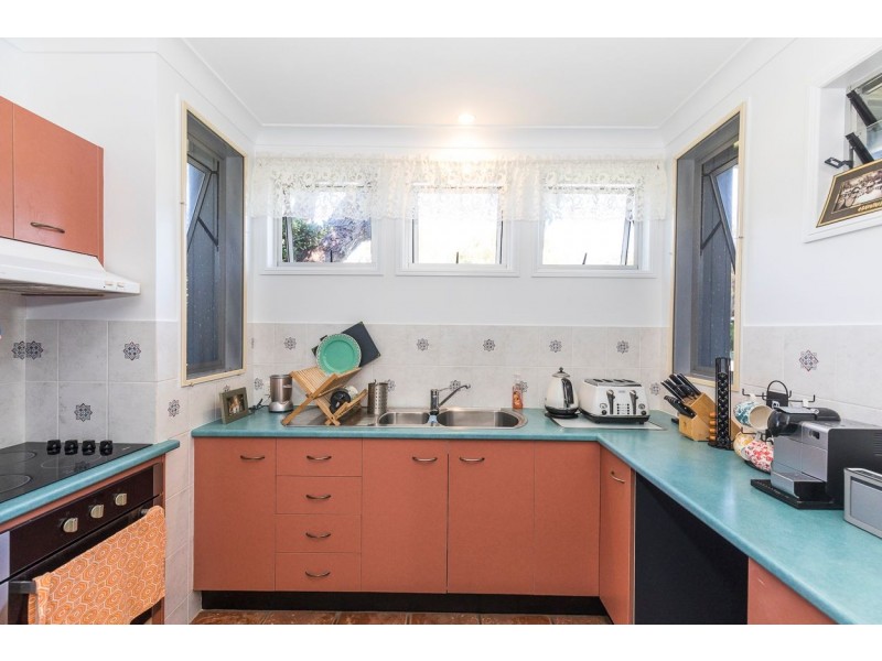 29 Bigoon Road, Point Lookout QLD 4183