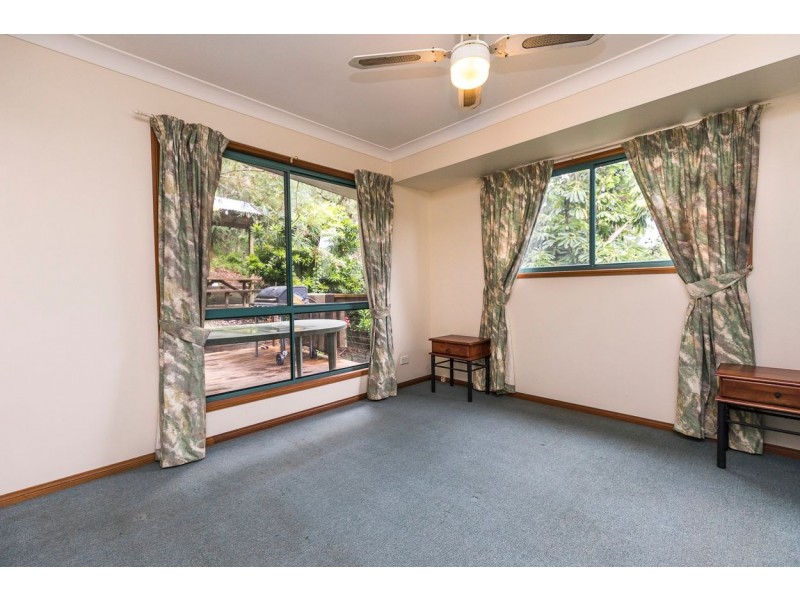 13 Bimba Street, Point Lookout QLD 4183