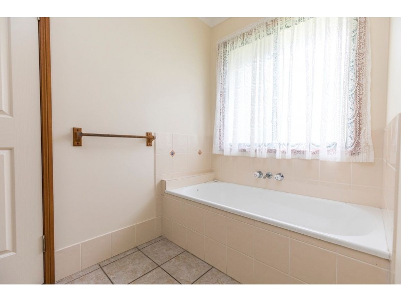 13 Bimba Street, Point Lookout QLD 4183