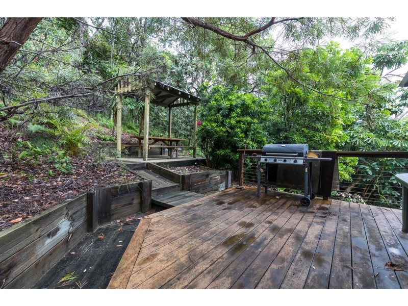 13 Bimba Street, Point Lookout QLD 4183