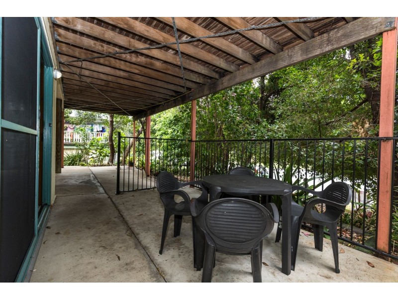 13 Bimba Street, Point Lookout QLD 4183