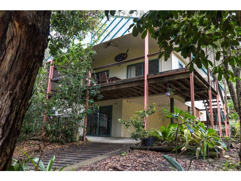 13 Bimba Street, Point Lookout QLD 4183