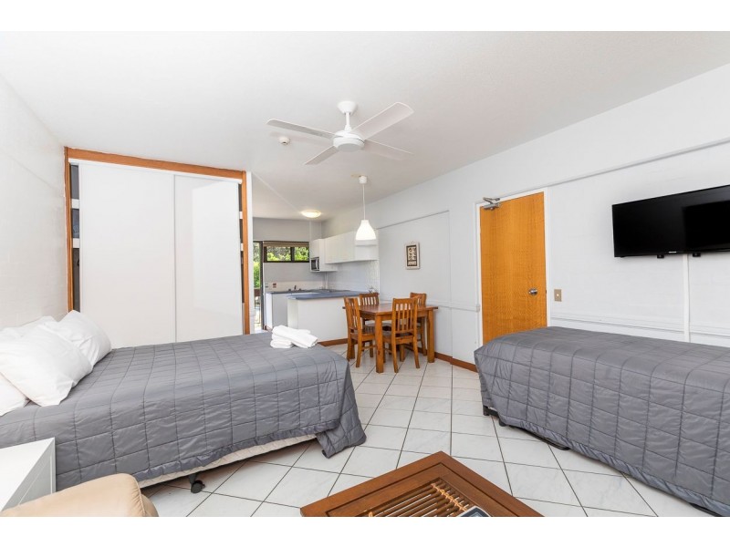 15 and 16/112 Dickson Way, Point Lookout QLD 4183