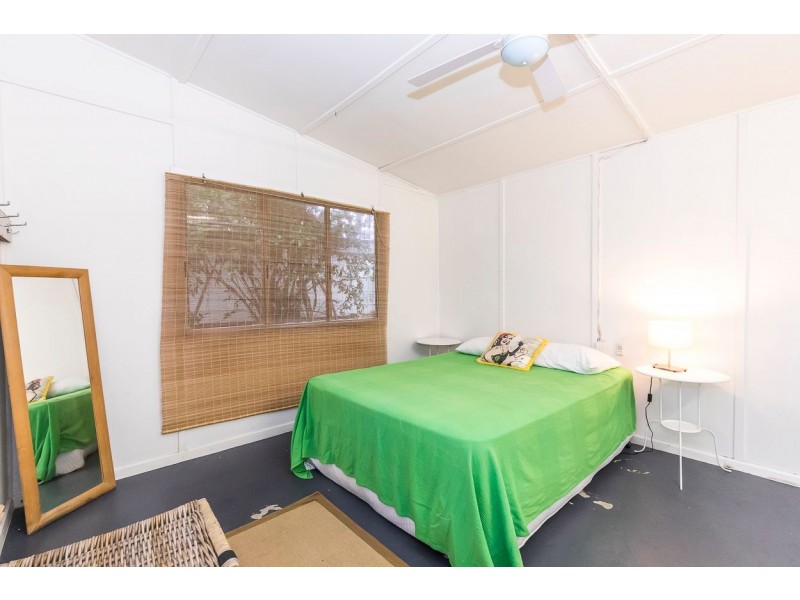 19 Yarrong Road, Point Lookout QLD 4183