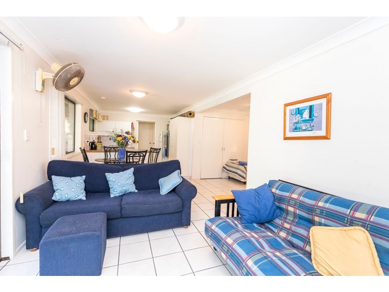 32 Tramican St, Point Lookout QLD 4183
