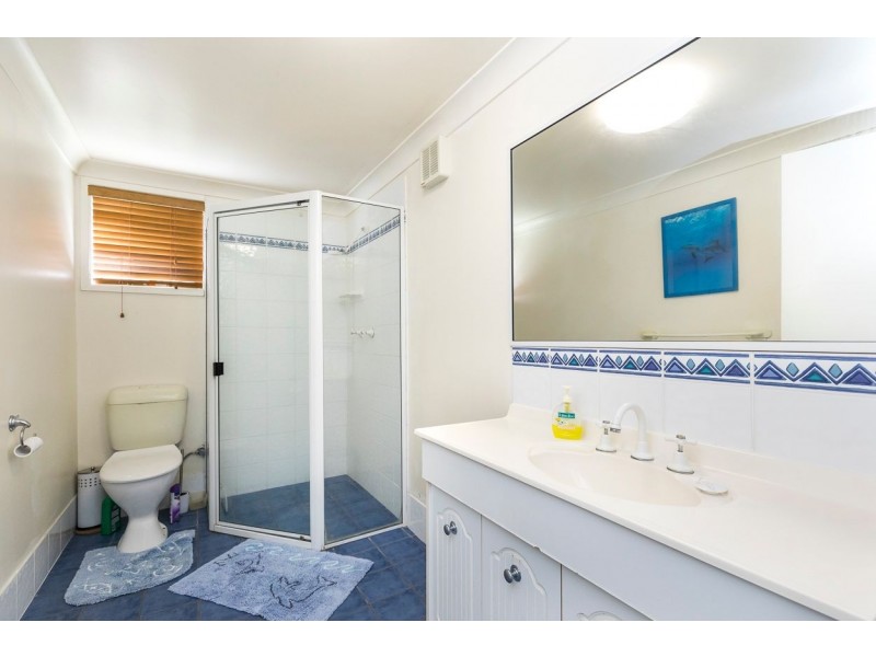 32 Tramican St, Point Lookout QLD 4183