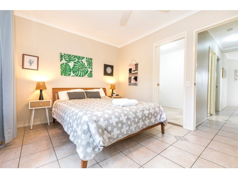 9/21-25 Cumming Parade, Point Lookout QLD 4183