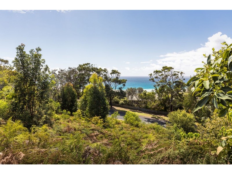 10 Cumming Parade, Point Lookout QLD 4183