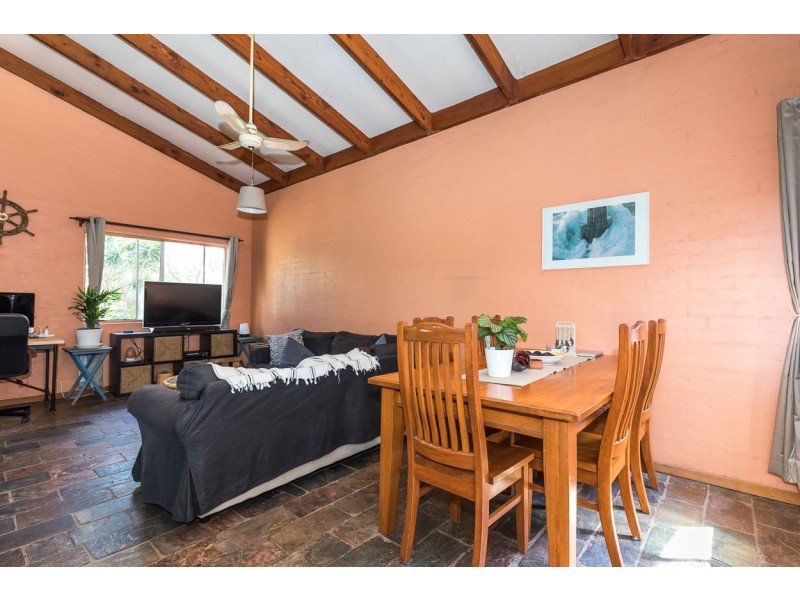 32 Billa St, Point Lookout QLD 4183